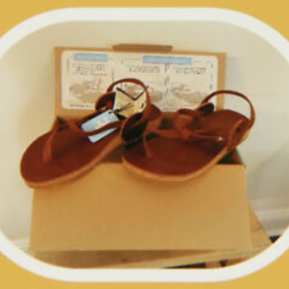 OeTZI3300 Sandals